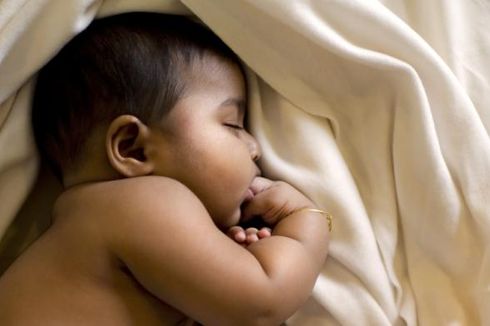 Mengenalkan Pola Tidur pada Bayi