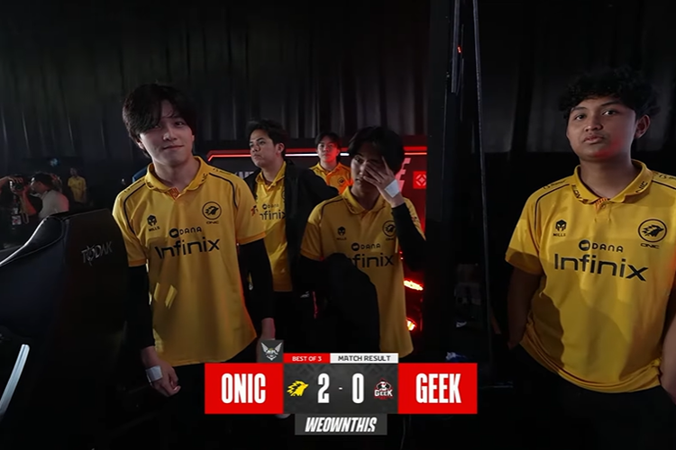 Onic ang menang atas Geek dengan skor 2-0.