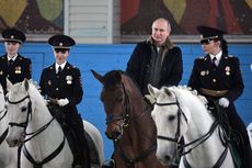 Saat Putin Dibuat Malu oleh Seekor Kuda...