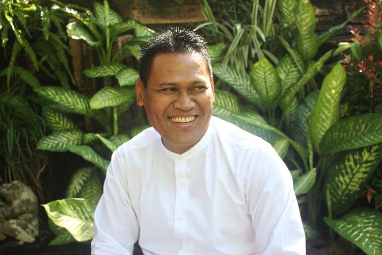 Memperoleh  11.000 suara pada Pemilu 2019 mengantarkan Sujatno menjadi legislator di Kabupaten Magetan. Dirut BPR Eka Dharma mengaku jabatan apapun merupakan amanah sebagai pelayan masyarakat yang harus dijaga.