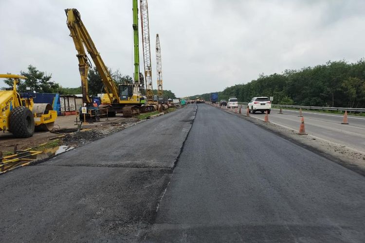 Jalan pengganti atau detour sepanjang 400 meter di KM 122 ruas Jalan Tol Cipali 