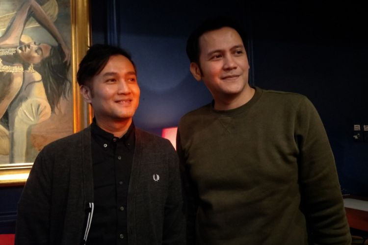 Aldi dan Rendy Bragi dalam konferensi pers The 90s Festival di Foodism, Kemang, Jakarta Selatan, Selasa (14/11/2017).