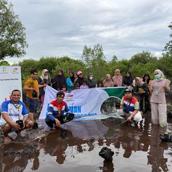 Sebagai bentuk komitmen terhadap Net Zero Emission tahun 2060 dan pelestarian lingkungan, PT Elnusa Petrofin (EPN), anak usaha PT Elnusa Tbk (ELSA) melaksanakan Program CSR Hutan Petrofin.