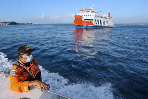BMKG Peringatkan Potensi Gelombang Besar di Selat Bali