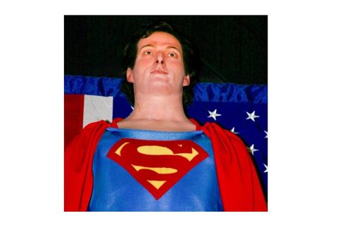 Hari Ini dalam Sejarah: Pemeran Superman, Christopher Reeve Meninggal Dunia