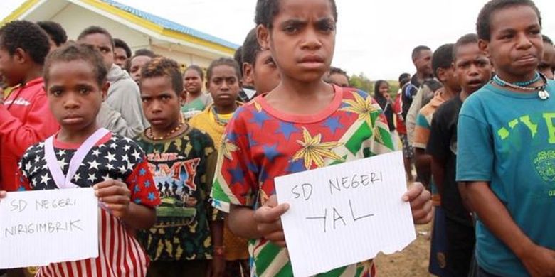 Pemerintah dan gereja didesak meningkatkan kerja sama menyedikana hak pendidikan bagi anak-anak pengungsi Nduga. 