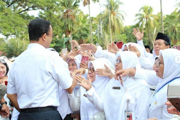 Gubernur DKI Jakarta, Anies Baswedan memberikan pengarahan kepada 721 kepala sekolah di Balai Kota DKI Jakarta (12/9/2018).