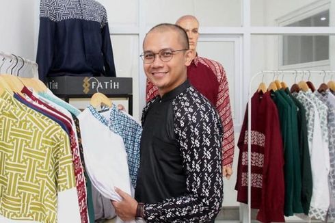 Mari, Beli Baju Koko Sambil Beramal Sembako 