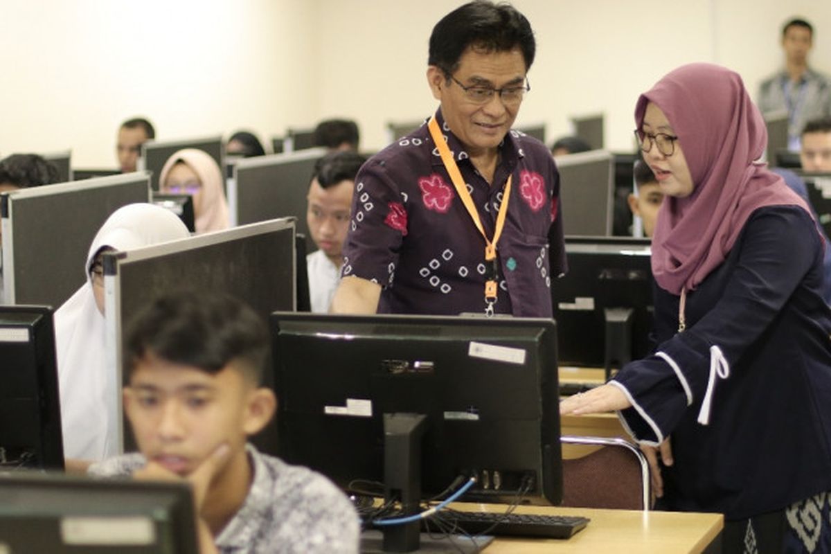 UGM telah menyiapkan 16 lokasi tersebar di seluruh fakultas UGM dengan total 53 ruangan dan 1.720 komputer yang siap digunakan menyukseskan pelaksanaan UTBK 2019. 