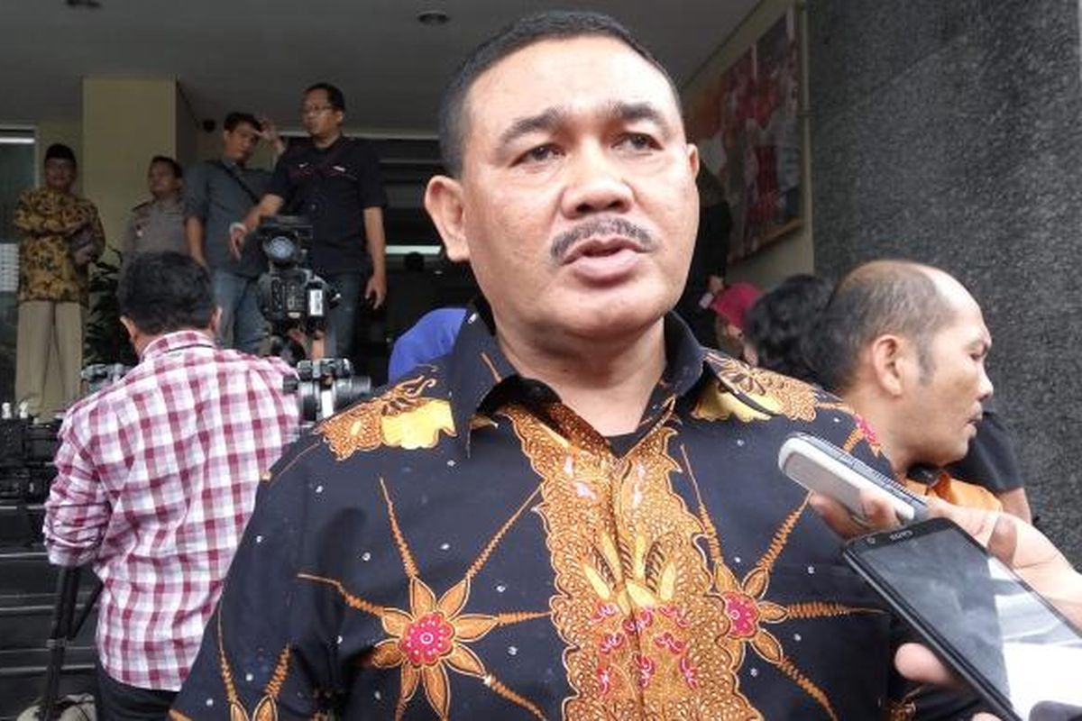 Ketua DPD Partai Hanura, Muhamad Ongen Sangaji saat di Mapolda Metro Jaya, Rabu (12/10/2016).