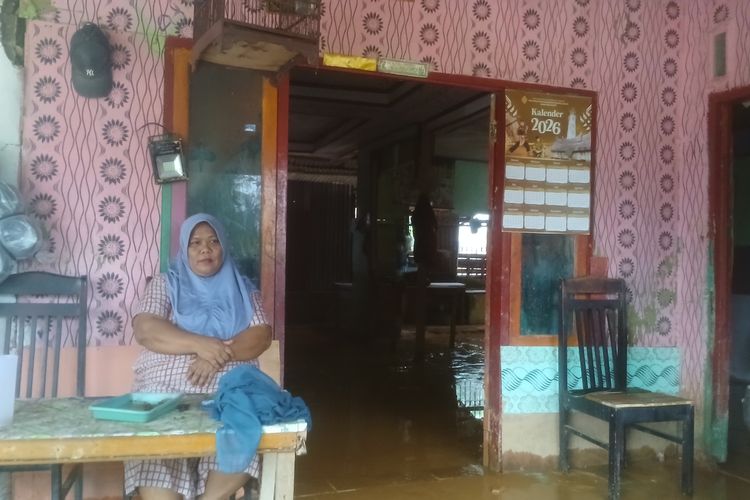 Rumah 7 Kali Diterjang Banjir, Sawah Tertimbun Lumpur, Warga Padang Harap Solusi Permanen