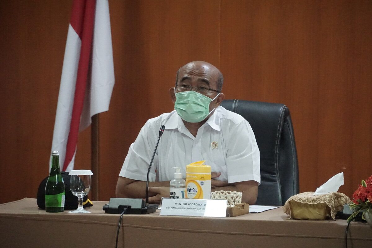 Menteri Koordinator Bidang Pembangunan Manusia dan Kebudayaan (PMK) Muhadjir Effendy di kantor Taman Wisata Candi Borobudur, Rabu (17/2/2021)