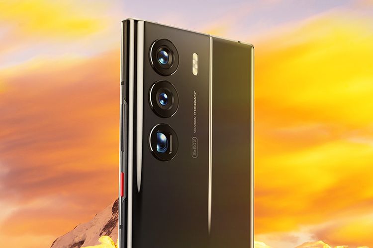 Tampilan belakang ZTE Axon 40 Ultra Special Edition