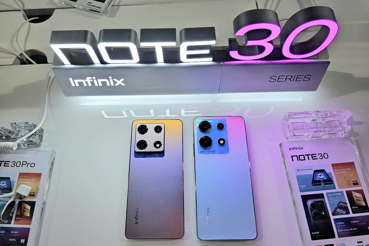 Infinix Note 30 series meluncur di Indonesia, Kamis (8/6/2023). Ada dua model yang ditelurkan yaitu Infinix Note 30 Pro (kiri) dan Infinix Note 30 reguler (kanan).