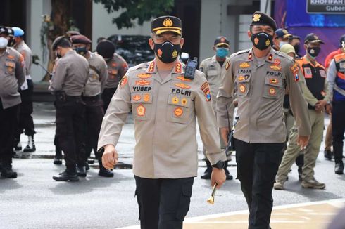 3.600 Aparat Gabungan Kawal Demo Buruh di Gedung Grahadi Surabaya