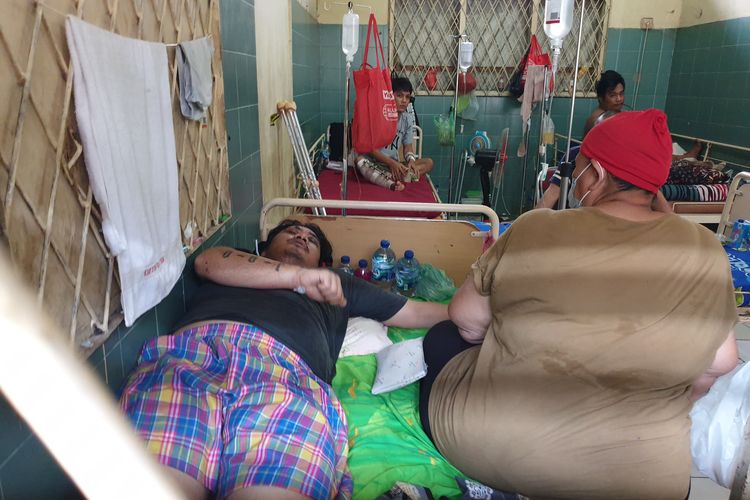Doli Hamonangan Manurung (32) dirawat di Rumah Sakit Bhayangkara Medan pada Sabtu (10/8/2024). 