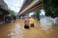 4 Cara Merawat Sepatu yang Terendam Banjir agar Tidak Cepat Rusak