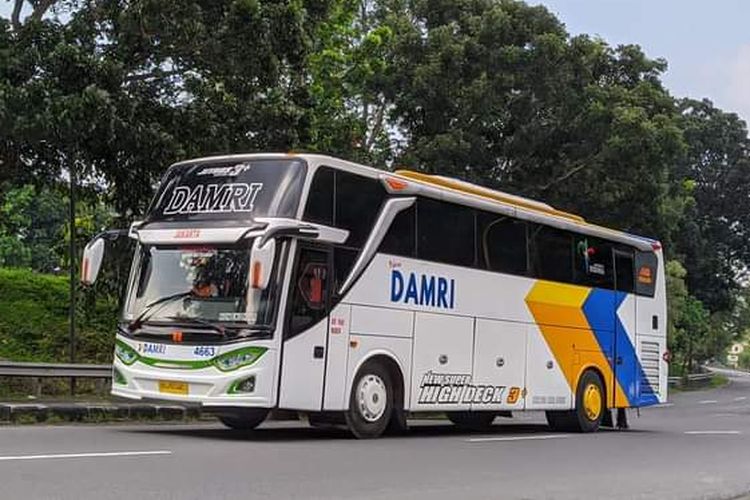 Simak jadwal dan harga tiket bus DAMRI ke Pantai Baron Gunungkidul terbaru serta cara pemesanan tiket onlinenya.