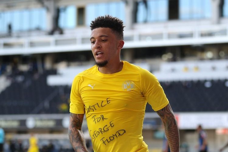 Jadon Sancho merayakan gol pada laga SC Paderborn vs Borussia Dortmund dalam lanjutan pekan ke-29 Bundesliga, kasta teratas Liga Jerman, Minggu 31 Mei 2020.