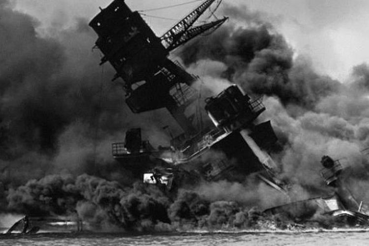 Kapal USS Arizona adalah salah satu kapal perang AS yang tenggelam akibat serangan mendadak Jepang ke Pangkalan AS Pearl Harbor, Hawaii, pada 7 Desember 1941.