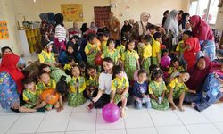 Edukasi Camilan Sehat untuk Anak, Zita Anjani Bagikan Brownies Rendah Gula di PAUD Wilayah Jaktim