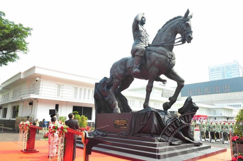 Momen Soekarno Naik Kuda di HUT Pertama TNI yang Menyatukan Prabowo dan Megawati...