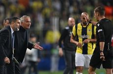 Fenerbahce Vs Man United: Dikartumerah, Mourinho Nilai Wasit sebagai yang Terbaik di Dunia