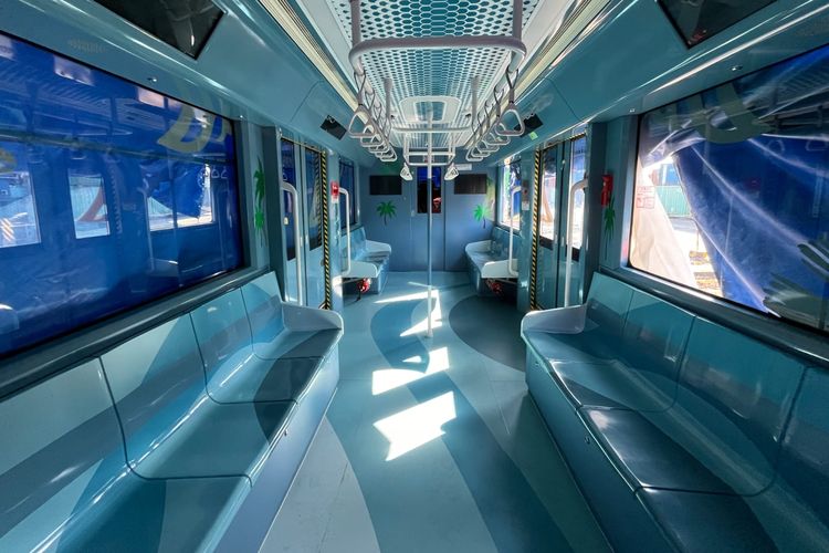 Interior Kereta otonom tanpa rel atau Autonomous Rail Transit (ART) pabrikan CRRC Zhouzhou dan Norinco