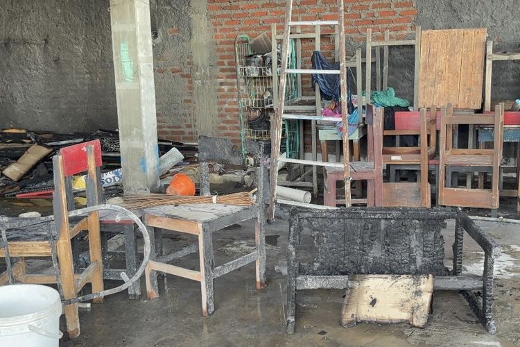 Gudang SD Muhammadiyah 10 Surabaya Terbakar, Siswa Dievakuasi