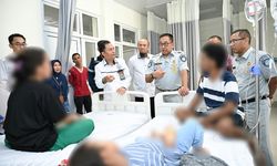 Pastikan Jaminan Perawatan Berjalan Baik, Direksi Jasa Raharja Tinjau Korban KMP Putri Yasmin di Rumah Sakit