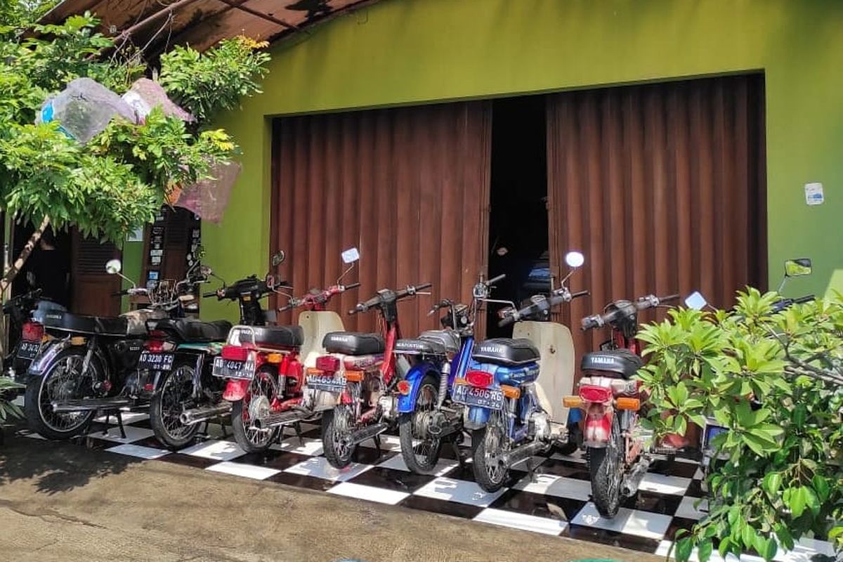 Showroom motor bekas di Cawas, Klaten didoinasi motor antik