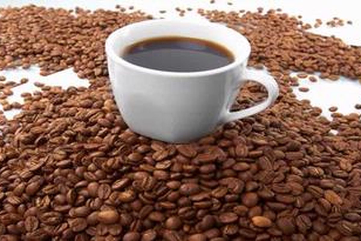 Dark-roasted coffee dinilai memproduksi lebih sedikit asam di dalam perut ketimbang bentuk kopi yang lain.