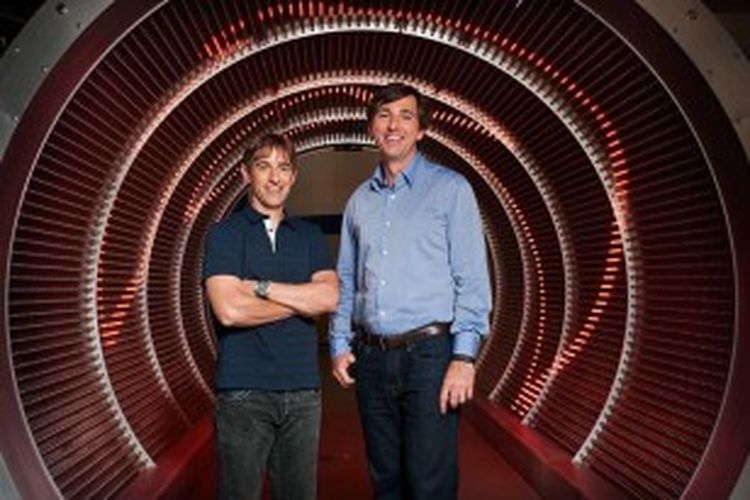 Mark Pincus (kiri), mantan CEO Zynga dan Don Mattrick (kanan), bos baru Zynga