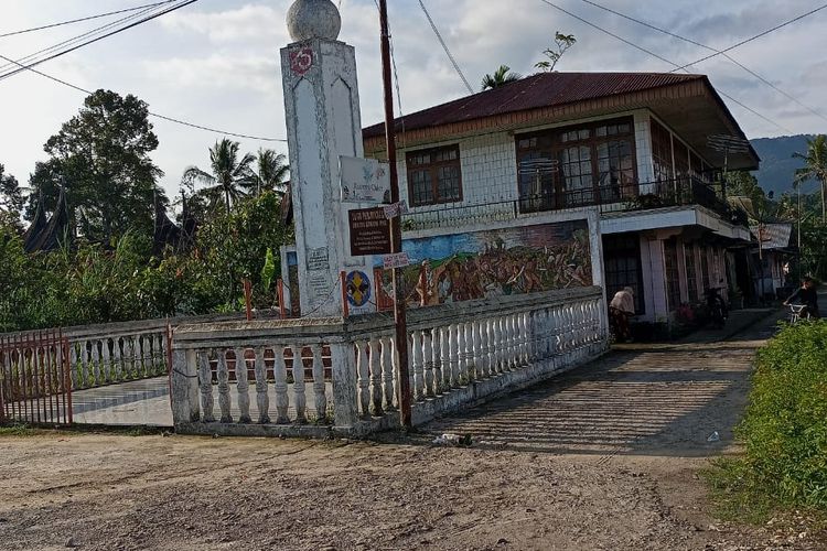 Tugu perang kamang di Kabupaten Agam Sumatera Barat