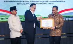 Program Desa Mandiri Sampah Antarkan Gubernur Luthfi Raih Penghargaan CSR dan PDB Awards 2026
