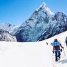 Pendaki Gunung Everest Wajib Pakai Chip Pelacak demi Keselamatan