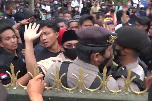 Demo Warga Tana Toraja Pertahankan Lapangan Gembira Berakhir Ricuh