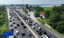 Antisipasi Macet Mudik Lebaran, Tol Jakarta-Cikampek Bertambah Jadi 4 Lajur