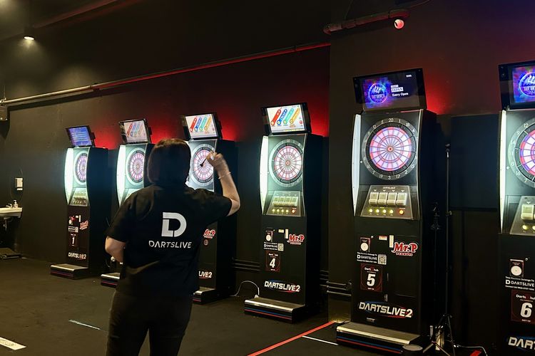 Perempuan Makin Banyak Main Darts, Apa yang Membuatnya Menarik?