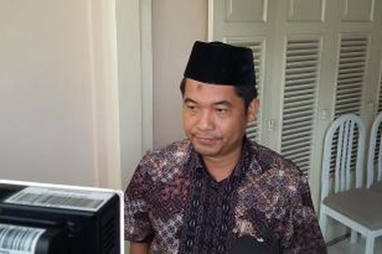 Direktur Eksekutif Lingkar Madani Indonesia (LIMA) Ray Rangkuti, saat ditemui di Kantor Para Syndicate, Jakarta, Minggu (24/5/2015).