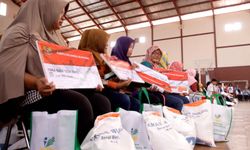 Tekan Angka Kemiskinan, Kemensos Evaluasi Bansos Rastra dan BPNT