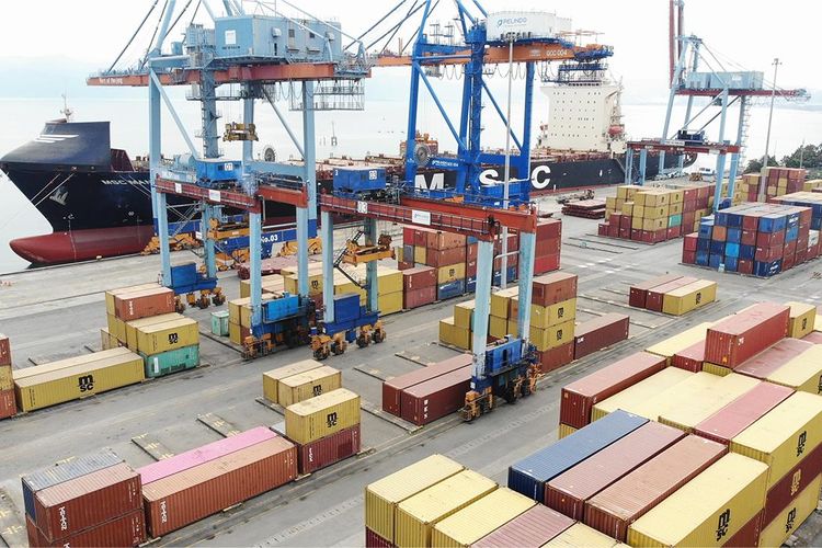 Arus Peti Kemas Pelabuhan Panjang Melonjak 73,7 Persen, Didorong Penambahan Layanan Pelayaran