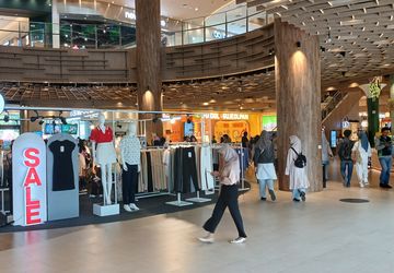 Ke Mana Akhir Pekan Ini? Cek, 14 Mal yang Bisa Diakses CL, MRT, dan TJ