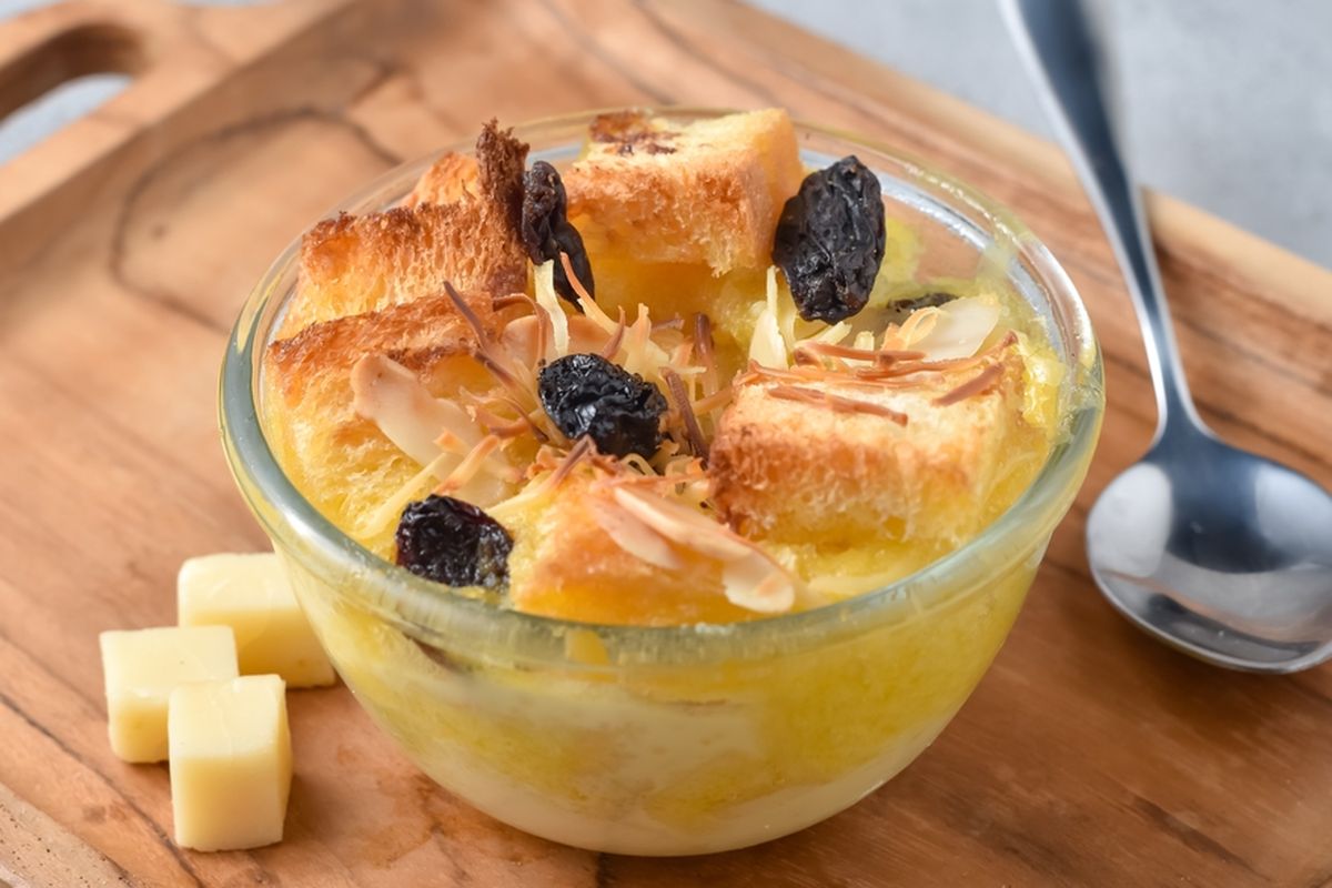ilustrasi puding roti durian.