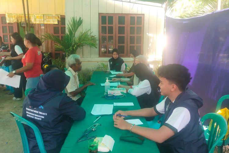 Universitas Trisakti Kirim Tim Medis dan Bantuan untuk Warga Terdampak Gempa Flores