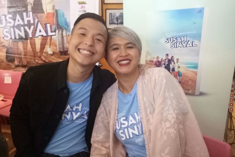 Ernest Prakasa dan Meira Anastasia saat dijumpai di Hong Kong Kafe, Menteng, Jakarta Pusat, Selasa (9/1/2018).