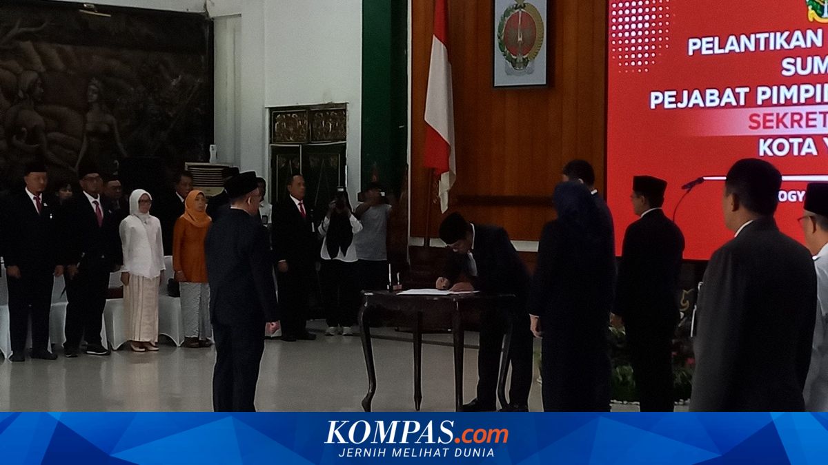 Budi Santosa Dilantik Jadi Sekda, Wali Kota Yogyakarta Pesan "Ojo Koyo Adate"