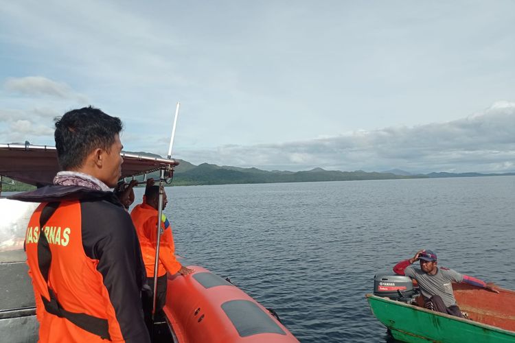 Hari ke 4 Pencarian 4 penumpang long boat yang hilang masih Nihil