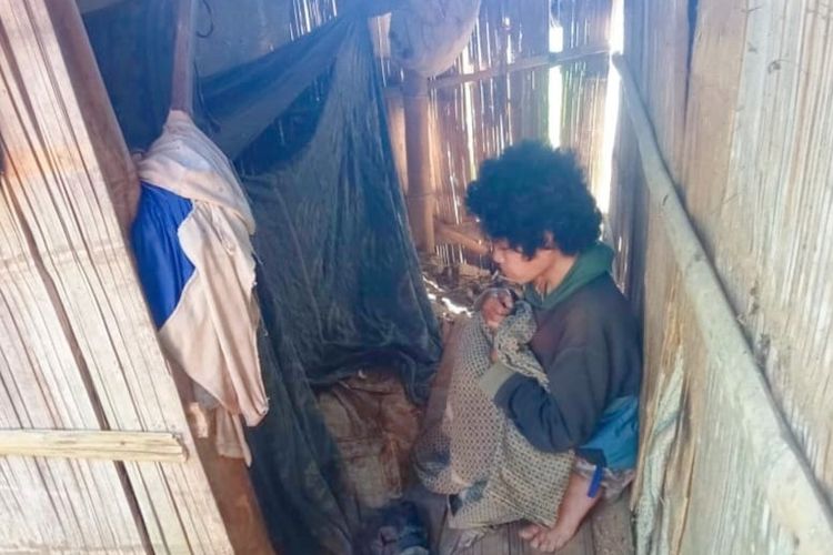 10 Tahun Lumpuh, Perempuan di Manggarai Timur Ditempatkan di Bangunan Mirip Kandang
