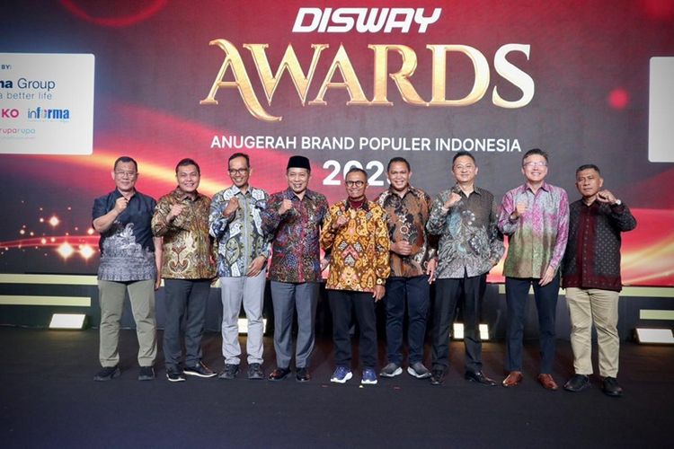 Ferry menyampaikan apresiasi dan rasa terima kasih kepada Disway serta keluarga besar Dahlan Iskan atas penghargaan yang diberikan.